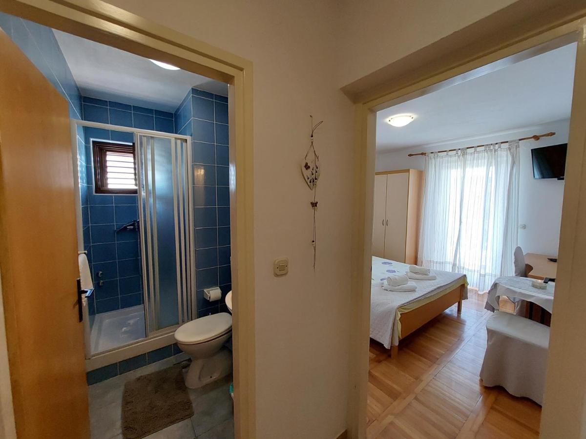 Apartmani Rahela Vodice Exterior foto