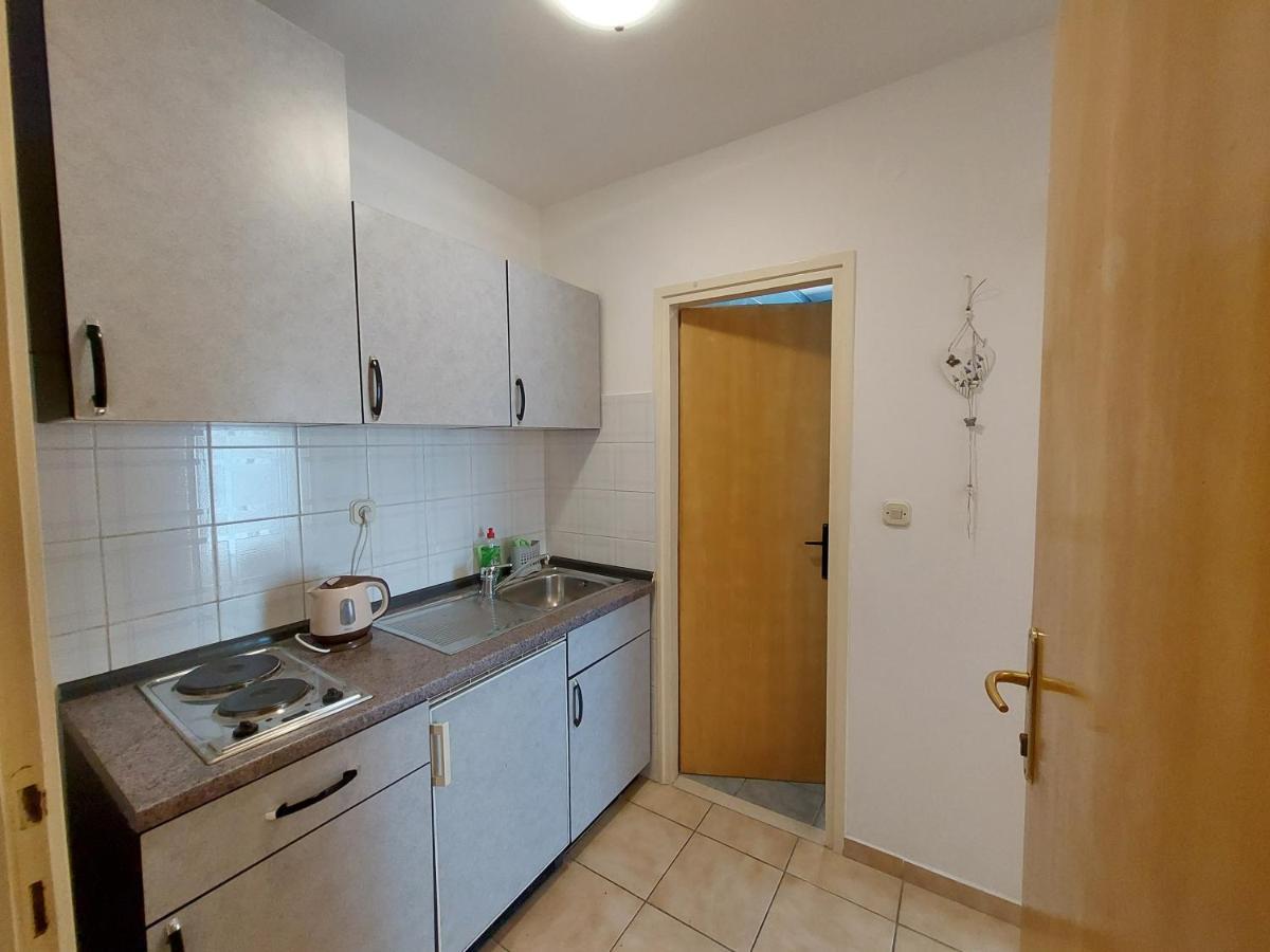 Apartmani Rahela Vodice Exterior foto