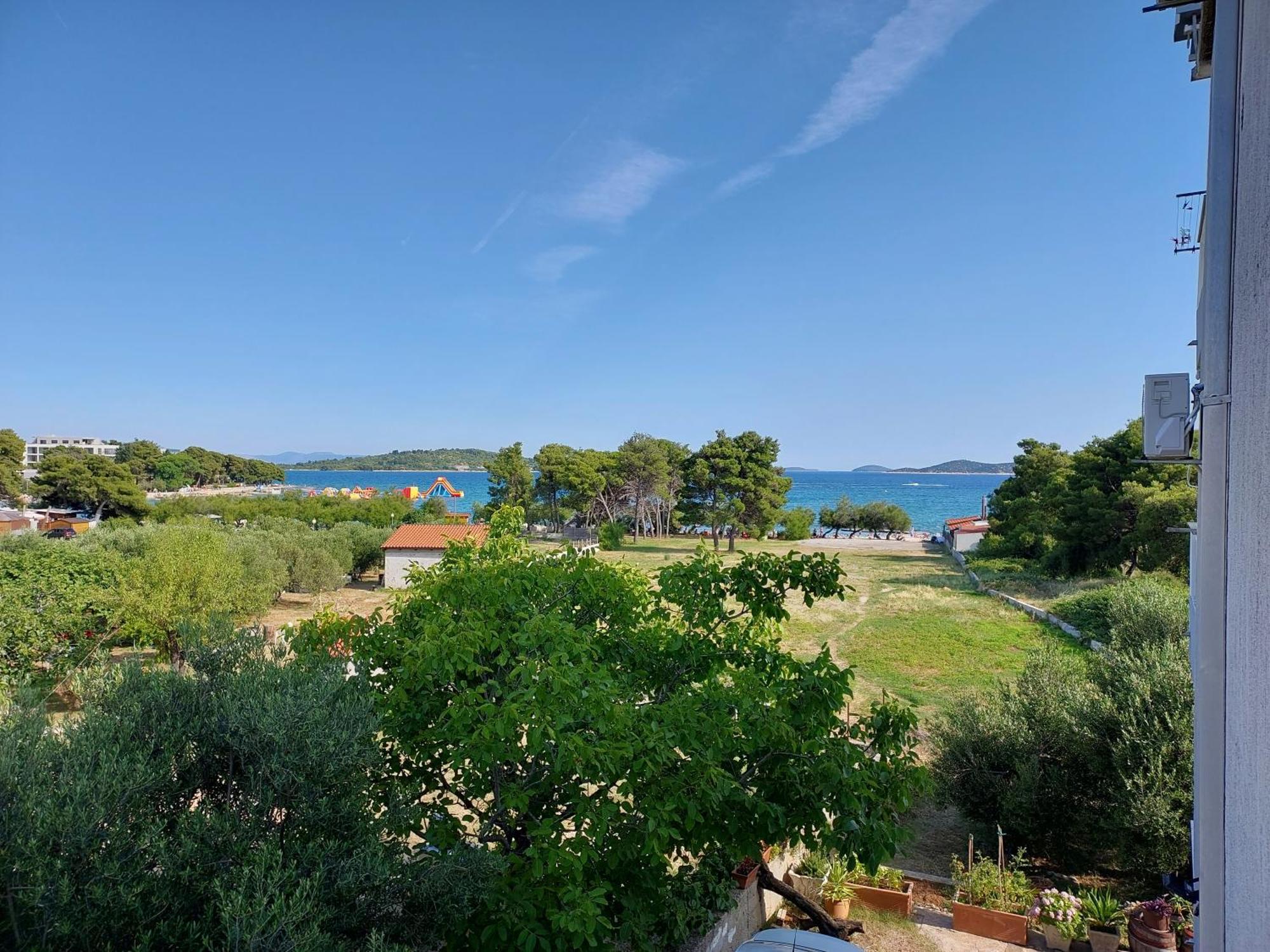 Apartmani Rahela Vodice Exterior foto